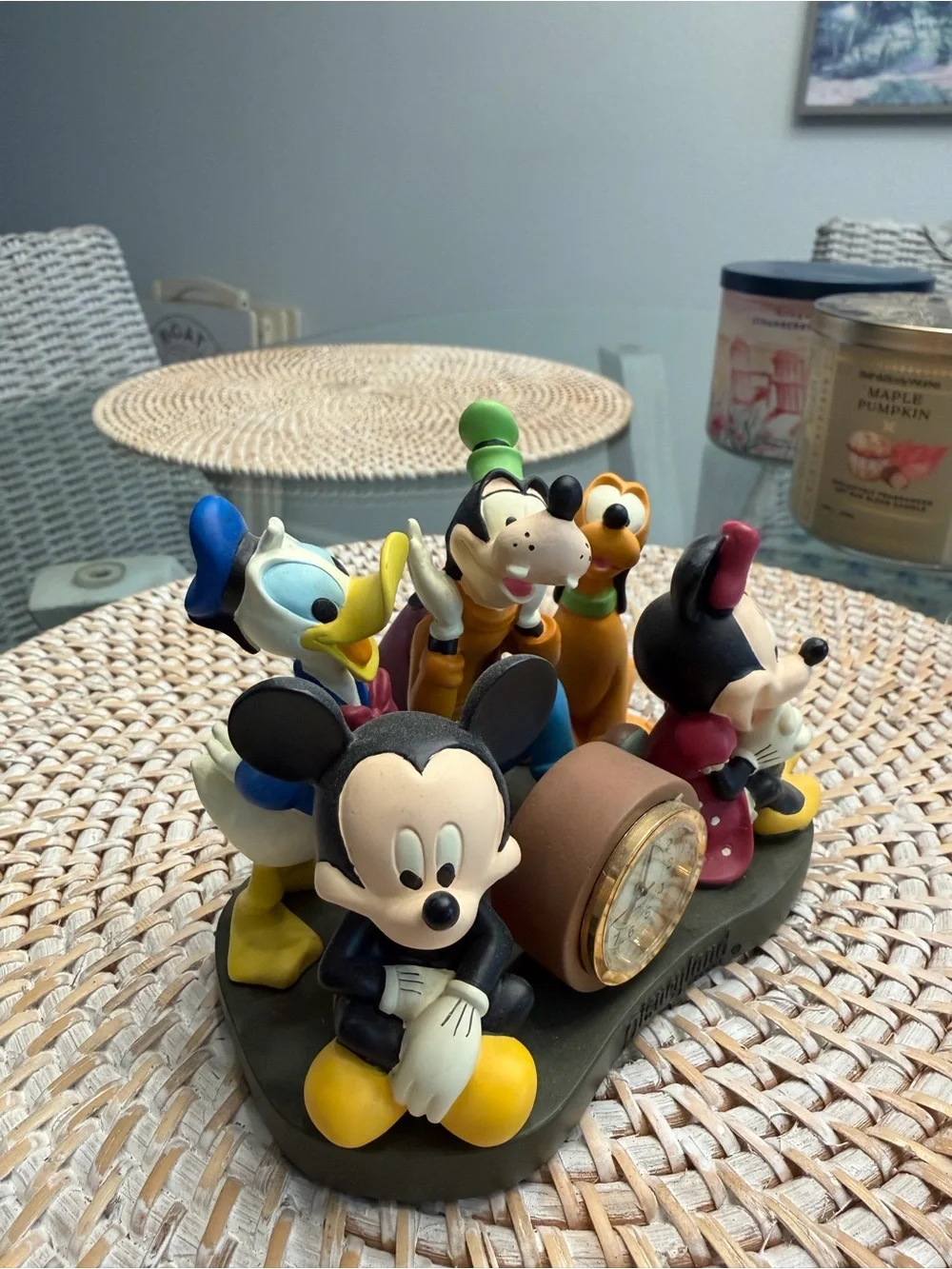 Vintage Disneyland Best Friends Mickey Minnie Goofy Donald Pluto Desk Clock